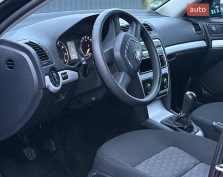 Черный Шкода Октавия, объемом двигателя 1.6 л и пробегом 202 тыс. км за 7490 $, фото 16 на Automoto.ua