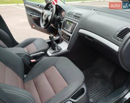 Чорний Шкода Октавія, об'ємом двигуна 1.98 л та пробігом 215 тис. км за 7650 $, фото 4 на Automoto.ua