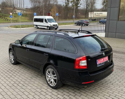 Чорний Шкода Октавія, об'ємом двигуна 2 л та пробігом 241 тис. км за 8800 $, фото 2 на Automoto.ua
