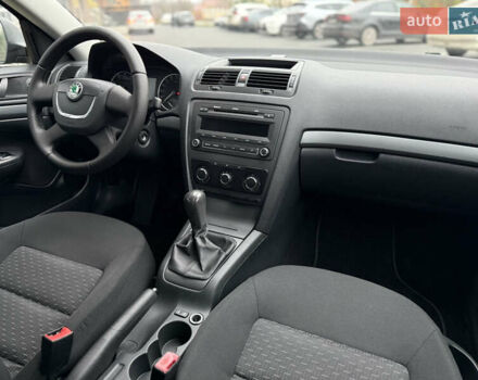 Чорний Шкода Октавія, об'ємом двигуна 1.6 л та пробігом 157 тис. км за 9000 $, фото 29 на Automoto.ua