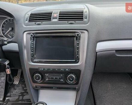 Черный Шкода Октавия, объемом двигателя 1.39 л и пробегом 258 тыс. км за 7200 $, фото 11 на Automoto.ua