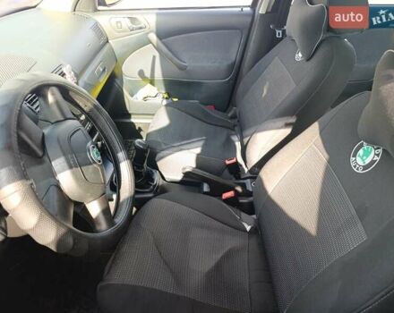 Чорний Шкода Октавія, об'ємом двигуна 1.6 л та пробігом 174 тис. км за 6900 $, фото 16 на Automoto.ua