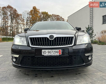 Черный Шкода Октавия, объемом двигателя 2 л и пробегом 265 тыс. км за 11950 $, фото 3 на Automoto.ua