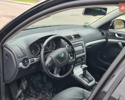 Черный Шкода Октавия, объемом двигателя 1.8 л и пробегом 220 тыс. км за 9700 $, фото 10 на Automoto.ua