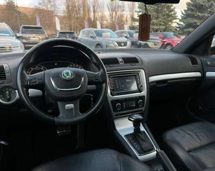 Черный Шкода Октавия, объемом двигателя 2 л и пробегом 203 тыс. км за 10900 $, фото 14 на Automoto.ua