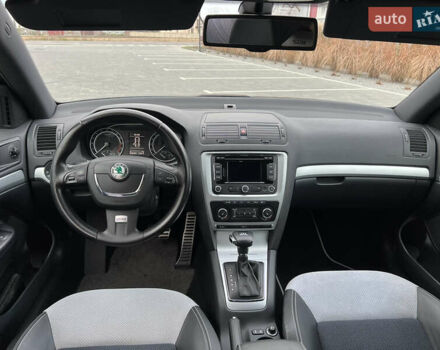 Черный Шкода Октавия, объемом двигателя 2 л и пробегом 265 тыс. км за 11950 $, фото 125 на Automoto.ua