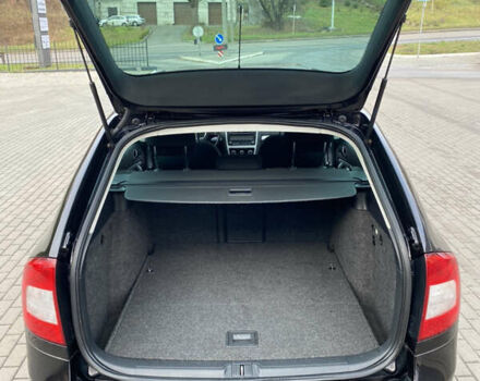 Чорний Шкода Октавія, об'ємом двигуна 2 л та пробігом 241 тис. км за 8800 $, фото 16 на Automoto.ua