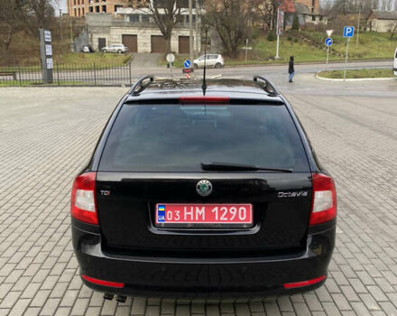 Чорний Шкода Октавія, об'ємом двигуна 2 л та пробігом 241 тис. км за 8800 $, фото 3 на Automoto.ua