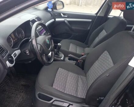 Черный Шкода Октавия, объемом двигателя 1.2 л и пробегом 186 тыс. км за 5950 $, фото 23 на Automoto.ua