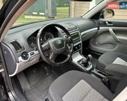 Черный Шкода Октавия, объемом двигателя 1.6 л и пробегом 224 тыс. км за 7500 $, фото 21 на Automoto.ua