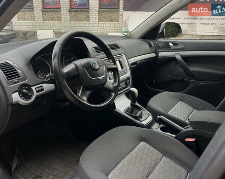 Черный Шкода Октавия, объемом двигателя 1.4 л и пробегом 229 тыс. км за 7800 $, фото 11 на Automoto.ua