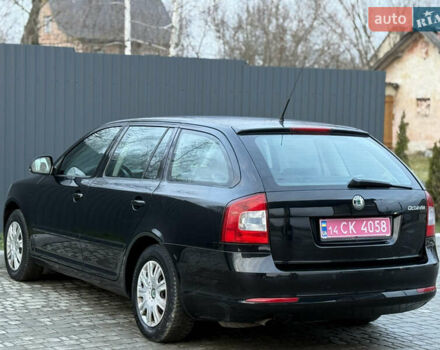 Черный Шкода Октавия, объемом двигателя 1.6 л и пробегом 202 тыс. км за 7490 $, фото 101 на Automoto.ua