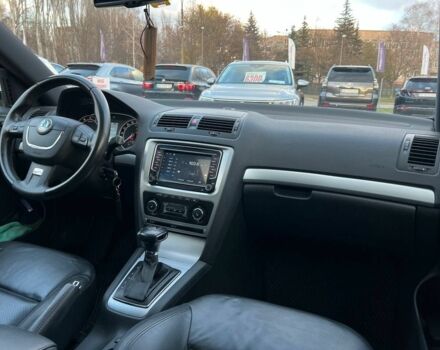 Черный Шкода Октавия, объемом двигателя 2 л и пробегом 203 тыс. км за 10900 $, фото 17 на Automoto.ua