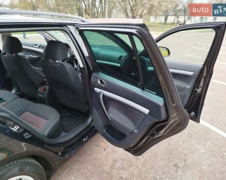 Чорний Шкода Октавія, об'ємом двигуна 1.98 л та пробігом 215 тис. км за 7650 $, фото 10 на Automoto.ua