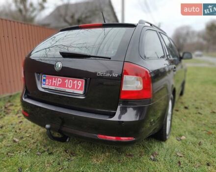 Чорний Шкода Октавія, об'ємом двигуна 1.6 л та пробігом 200 тис. км за 7800 $, фото 4 на Automoto.ua