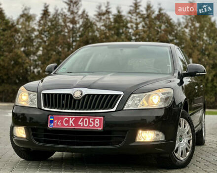 Чорний Шкода Октавія, об'ємом двигуна 1.6 л та пробігом 202 тис. км за 7650 $, фото 2 на Automoto.ua
