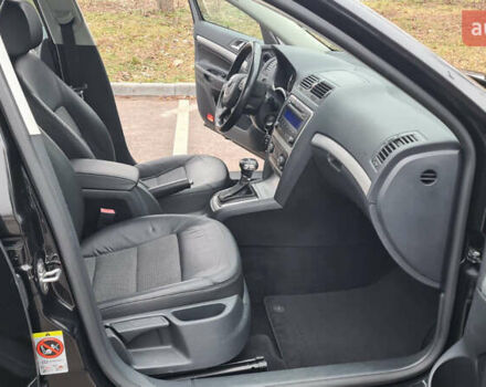 Черный Шкода Октавия, объемом двигателя 1.8 л и пробегом 220 тыс. км за 9700 $, фото 18 на Automoto.ua