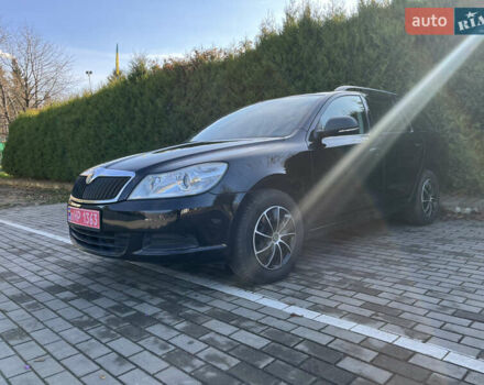 Черный Шкода Октавия, объемом двигателя 1.6 л и пробегом 226 тыс. км за 7850 $, фото 2 на Automoto.ua