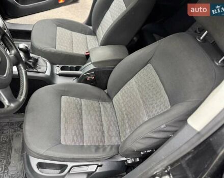 Черный Шкода Октавия, объемом двигателя 1.6 л и пробегом 305 тыс. км за 7600 $, фото 13 на Automoto.ua