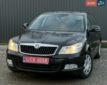 Черный Шкода Октавия, объемом двигателя 1.6 л и пробегом 202 тыс. км за 7490 $, фото 2 на Automoto.ua