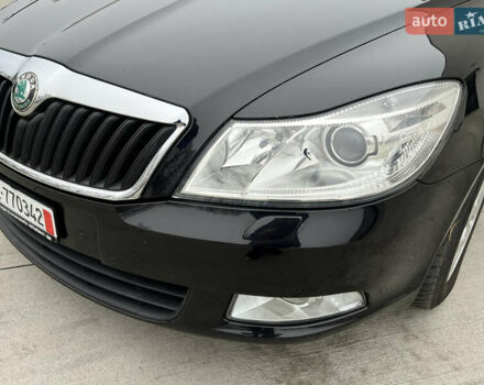 Черный Шкода Октавия, объемом двигателя 2 л и пробегом 229 тыс. км за 11650 $, фото 33 на Automoto.ua