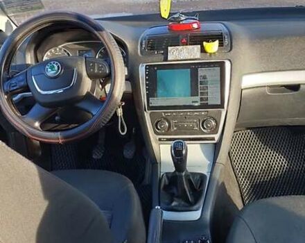 Черный Шкода Октавия, объемом двигателя 1.99 л и пробегом 366 тыс. км за 7500 $, фото 1 на Automoto.ua