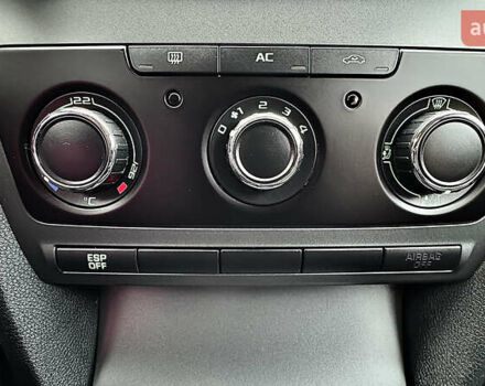 Чорний Шкода Октавія, об'ємом двигуна 1.6 л та пробігом 114 тис. км за 8299 $, фото 67 на Automoto.ua