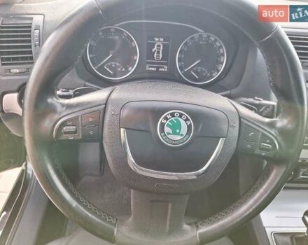 Черный Шкода Октавия, объемом двигателя 1.8 л и пробегом 311 тыс. км за 7250 $, фото 33 на Automoto.ua
