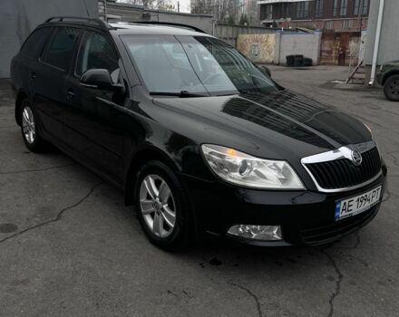Черный Шкода Октавия, объемом двигателя 1.6 л и пробегом 230 тыс. км за 7500 $, фото 5 на Automoto.ua