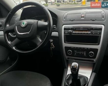 Черный Шкода Октавия, объемом двигателя 1.8 л и пробегом 188 тыс. км за 9200 $, фото 13 на Automoto.ua