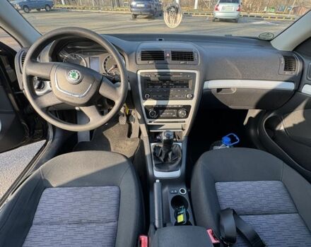 Чорний Шкода Октавія, об'ємом двигуна 1.4 л та пробігом 181 тис. км за 8100 $, фото 10 на Automoto.ua