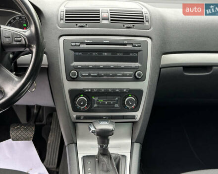 Чорний Шкода Октавія, об'ємом двигуна 1.4 л та пробігом 215 тис. км за 7600 $, фото 11 на Automoto.ua