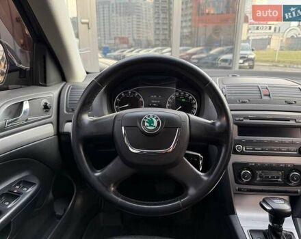 Черный Шкода Октавия, объемом двигателя 1.4 л и пробегом 275 тыс. км за 8990 $, фото 14 на Automoto.ua