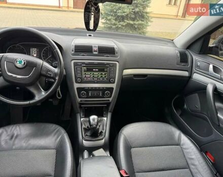 Чорний Шкода Октавія, об'ємом двигуна 1.8 л та пробігом 238 тис. км за 7500 $, фото 6 на Automoto.ua