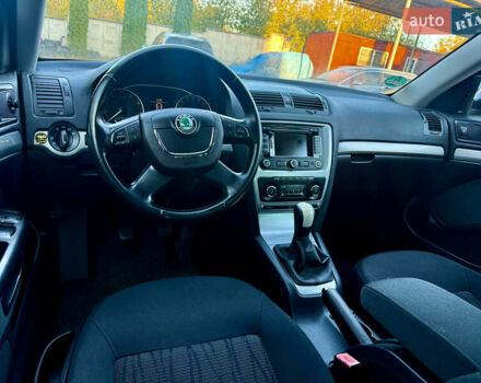 Черный Шкода Октавия, объемом двигателя 1.4 л и пробегом 176 тыс. км за 5999 $, фото 18 на Automoto.ua