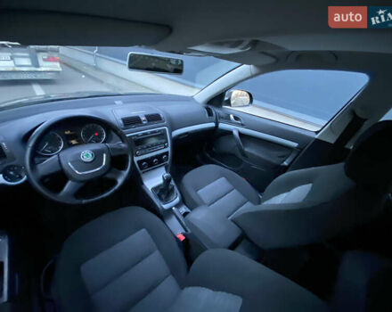 Черный Шкода Октавия, объемом двигателя 1.6 л и пробегом 180 тыс. км за 7700 $, фото 25 на Automoto.ua