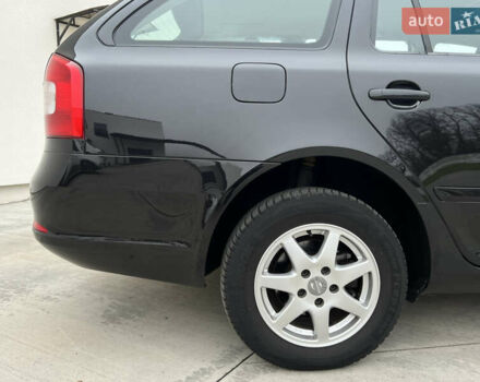 Черный Шкода Октавия, объемом двигателя 2 л и пробегом 229 тыс. км за 11650 $, фото 42 на Automoto.ua