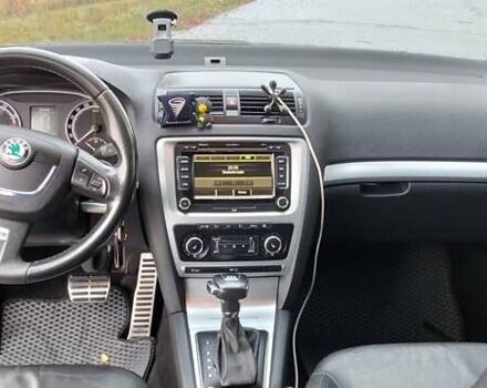 Черный Шкода Октавия, объемом двигателя 2 л и пробегом 220 тыс. км за 10500 $, фото 16 на Automoto.ua
