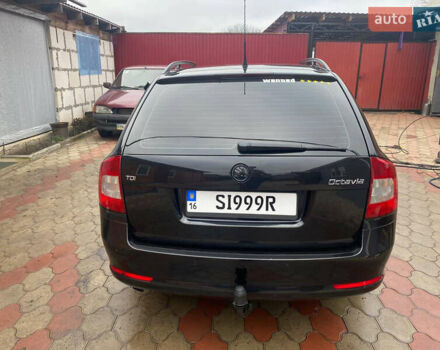Черный Шкода Октавия, объемом двигателя 1.6 л и пробегом 275 тыс. км за 7800 $, фото 5 на Automoto.ua