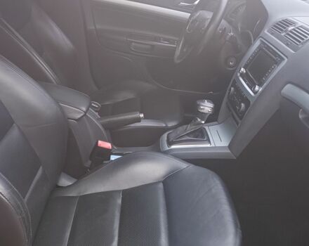 Черный Шкода Октавия, объемом двигателя 2 л и пробегом 170 тыс. км за 10500 $, фото 6 на Automoto.ua