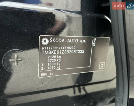 Черный Шкода Октавия, объемом двигателя 2 л и пробегом 229 тыс. км за 11650 $, фото 151 на Automoto.ua