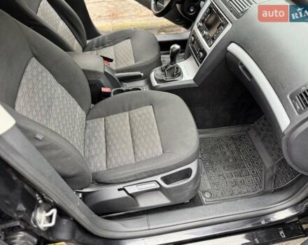 Черный Шкода Октавия, объемом двигателя 1.6 л и пробегом 305 тыс. км за 7600 $, фото 16 на Automoto.ua