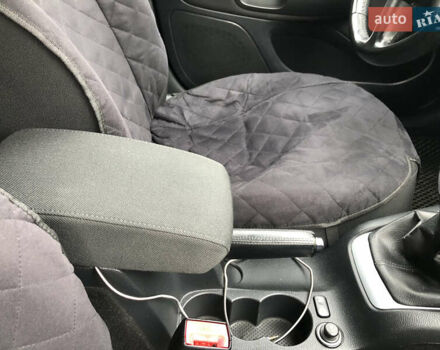 Черный Шкода Октавия, объемом двигателя 1.8 л и пробегом 205 тыс. км за 6400 $, фото 5 на Automoto.ua