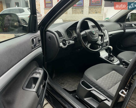 Черный Шкода Октавия, объемом двигателя 1.4 л и пробегом 229 тыс. км за 7800 $, фото 9 на Automoto.ua