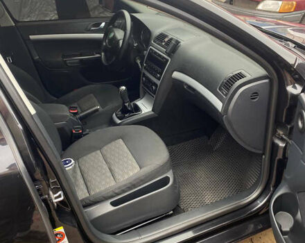 Черный Шкода Октавия, объемом двигателя 1.6 л и пробегом 275 тыс. км за 7800 $, фото 11 на Automoto.ua