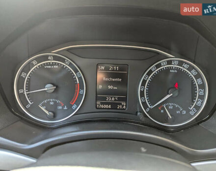 Черный Шкода Октавия, объемом двигателя 1.98 л и пробегом 176 тыс. км за 12400 $, фото 12 на Automoto.ua