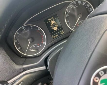Черный Шкода Октавия, объемом двигателя 1.2 л и пробегом 290 тыс. км за 6800 $, фото 9 на Automoto.ua