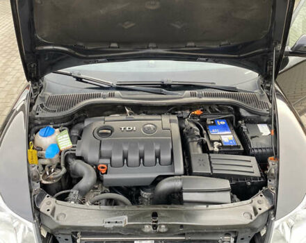 Чорний Шкода Октавія, об'ємом двигуна 2 л та пробігом 241 тис. км за 8800 $, фото 37 на Automoto.ua