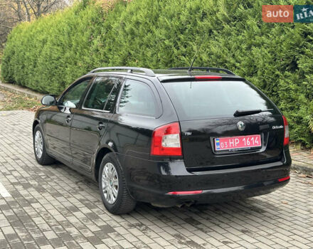 Чорний Шкода Октавія, об'ємом двигуна 1.4 л та пробігом 215 тис. км за 7600 $, фото 3 на Automoto.ua