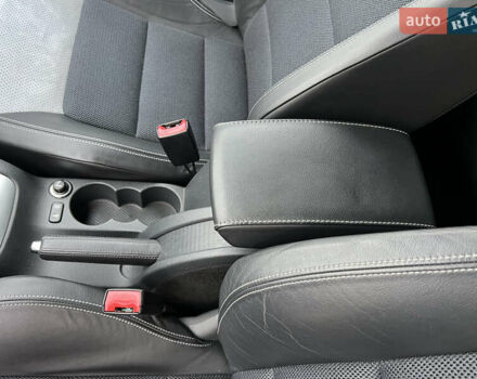 Черный Шкода Октавия, объемом двигателя 2 л и пробегом 265 тыс. км за 11950 $, фото 46 на Automoto.ua